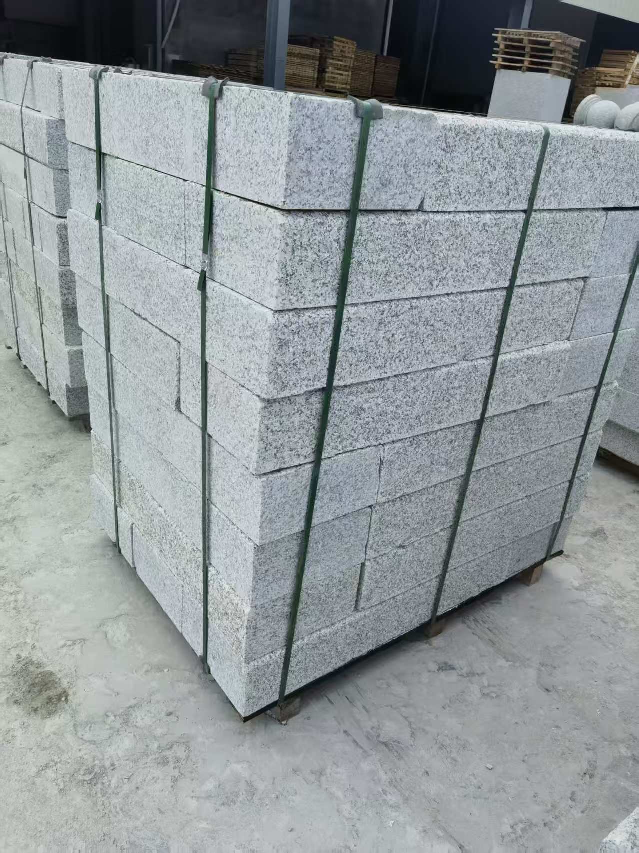 铜川 芙蓉白火烧两面路沿石