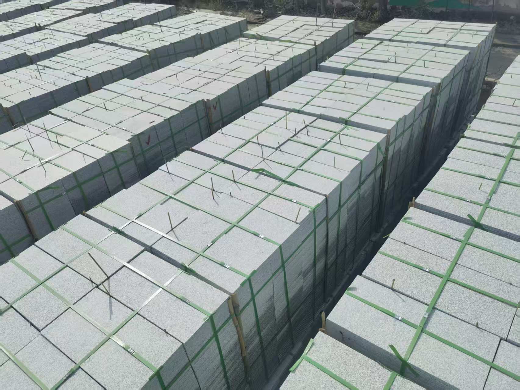 铜川 芝麻白1.8公分火烧300*600地铺，清仓大甩卖