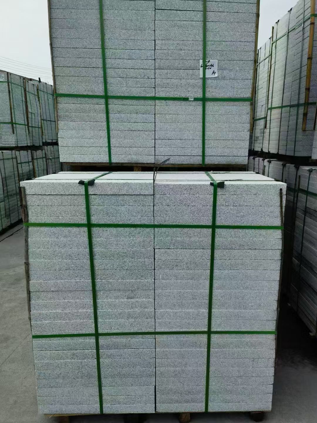 铜川 火烧面地铺石，街道广场园林市政工程板，1.8~5.0厚均有现货